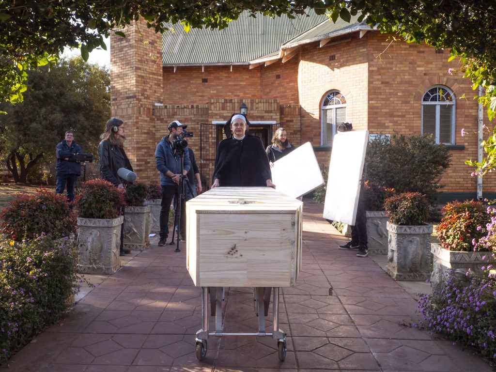 squinteyefilms's tweet photo. ‘n Eerste kyk agter die skerms van Vinnie + Olga. Kom kyk die kort film by die jaar se #Silwerskermfees, 21-24 Augustus 2019, Kampsbaai. @kykNETtv @SilwerskermFees @IdeaCandy https://t.co/IXSnZakrn5