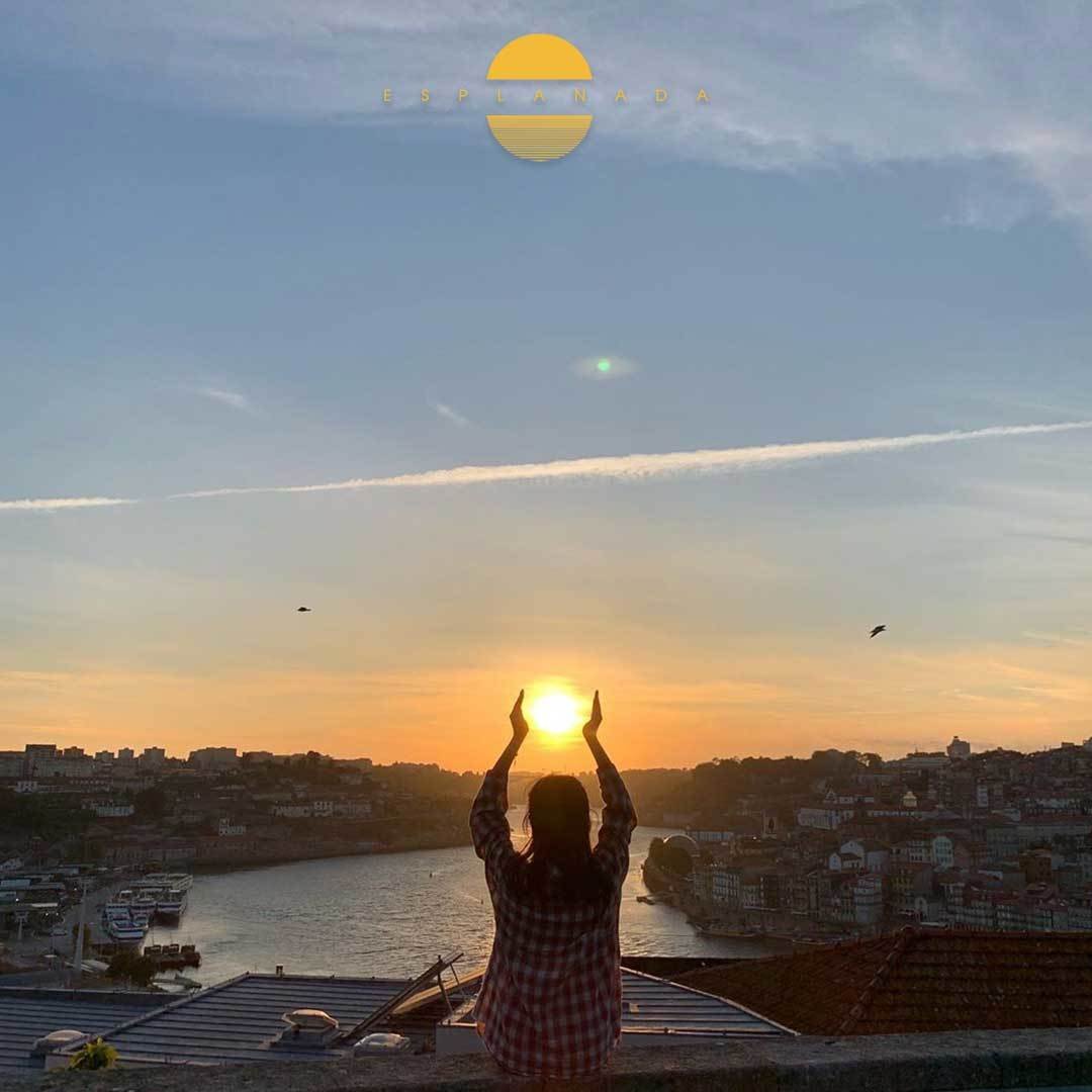 esplanadatlf's tweet photo. Chasing the sun at Esplanada☀️ ⠀
⠀
📷 나누리 (https://t.co/Lu2QDJ2bld)
⠀
#esplanadadoteleferico #porto #beautifuldestinations #travel #visitporto  #photography #portolovers #worldplaces #portugal #worldtravelbook #photooftheday #travelandlife https://t.co/4Hzx7JkXgE