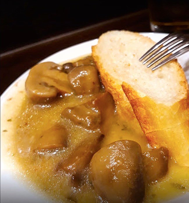laespiga_ss's tweet photo. Esa salsita... 😋😋😋 

#txampis #laespiga #detodalavida #donostia #sansebastian #pintxos #bar #foodies #gastronomía https://t.co/HWCgSLyh9Y