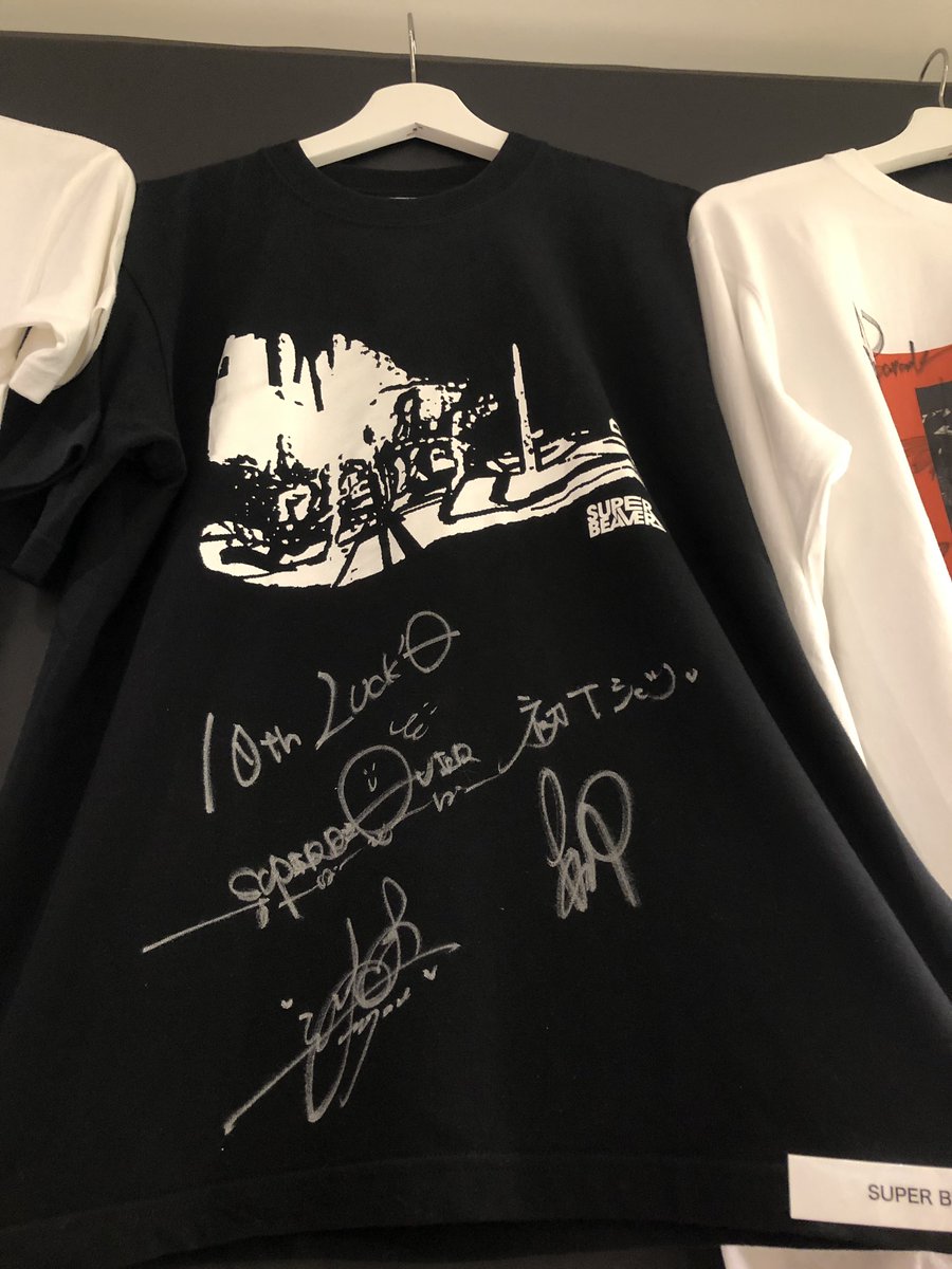 emiko20161's tweet photo. BT museum
バンドTシャツ展
at福岡パルコ6F
#superbeaver
#btmuseum
#バンドTシャツ展 https://t.co/kvalvpzYhT