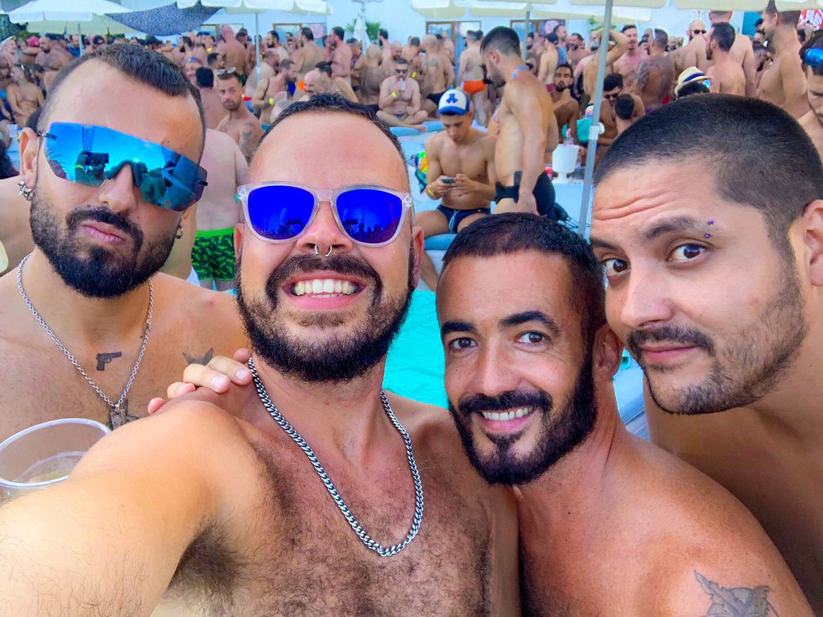 DjIvanPequeno's tweet photo. @HotelRitual Pool Party @MadBearEspana @CarlosSalinasDJ @RobkrestMusic https://t.co/r9e5H0tQTx