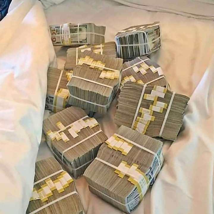 CorrellJogger's tweet photo. Good Day!!!!No nude, No sex needed. RT if you need $1200 for shopping today. I just want to help financially💰24 hours give away #sugardaddy https://t.co/rg5AWpsuSj
