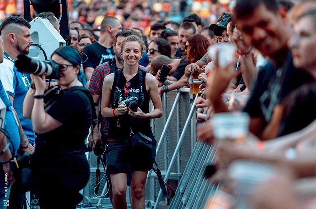 zgubi's tweet photo. Thank you @miluta.ro for this shot!
#MetInBucharest #EmagicMoments #EmagicSummer
#concertphotography https://t.co/Ew4EQLxNyb https://t.co/QesBafHb23