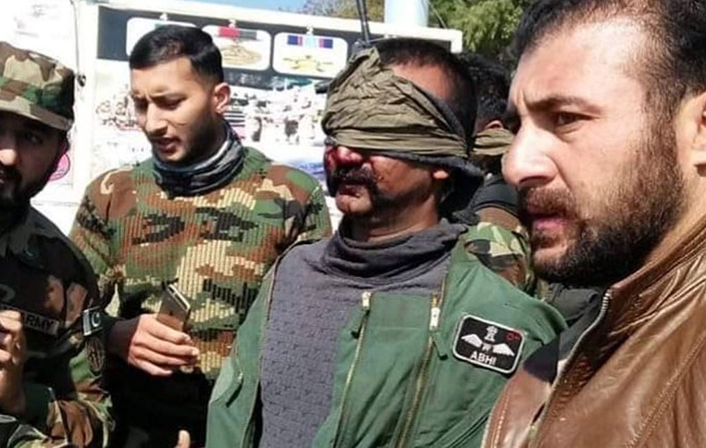 FITMONSTER1's tweet photo. If That 👇was your Air strike, So please do more. And yes tell me about how many people are comming this time so we can make tea for them...
Because we make fantastic Tea ☕
#gaymodi https://t.co/xrTVBOV7nB