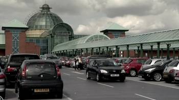 "Short" facial recognition trial has been used at Meadowhall: bbc.in/31C3htw