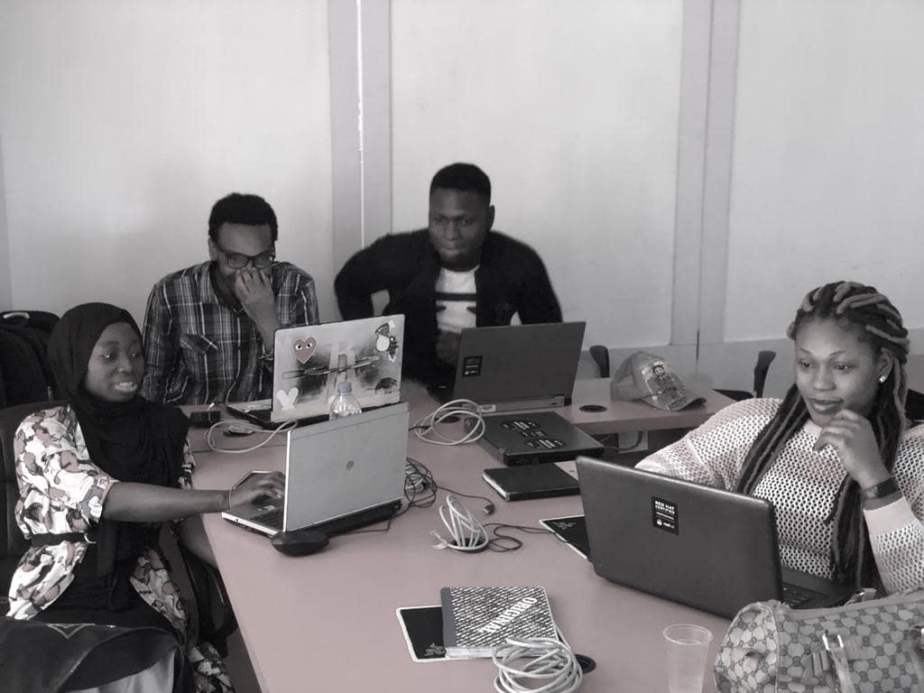 vnigeria_'s tweet photo. Our job isn't just a job, It's who we are! #TGIF
#friday #vnigeria #vnigeriarocks #itsfriday #fridayvibes #fridaymood #itsweekend #redhatters #itprofessionals #linuxusers #redhatenterpriselinux #redhatpartner #redhattrainingpartner #redhatteam #redhatladies https://t.co/i8e5orlx9f
