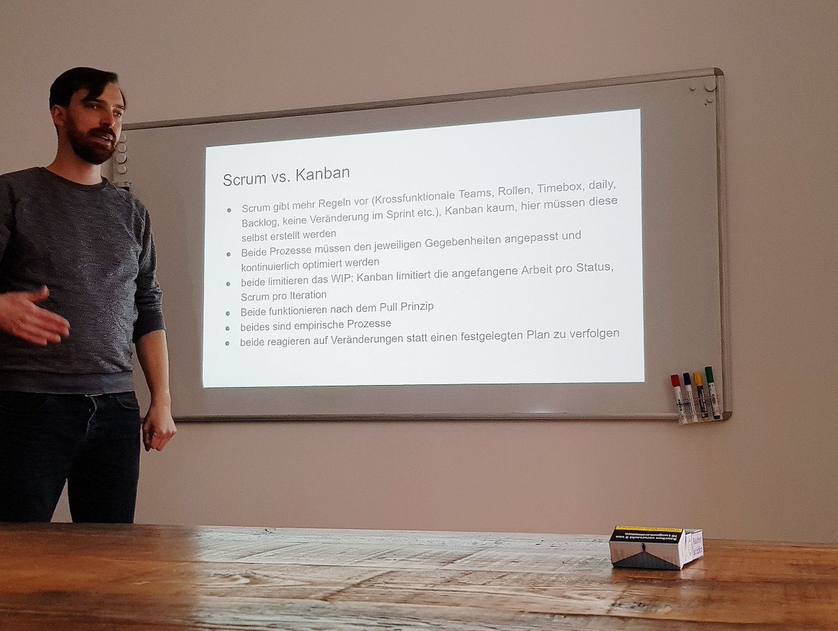 "Workshops + Cola + X" ist unsere interne Workshop-Reihe - von Kollegen, für Kollegen. 

Diese Woche: Agiles Arbeiten, #Kanban, #Scrum - was steckt konkret dahinter und was heißt es für jeden einzelnen? Danke <a href="/David_wdB/">David Linden</a> 👨‍🏫

#boldventures #workshop