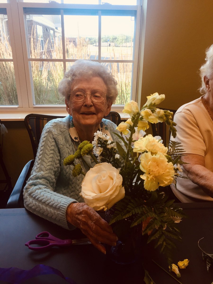OrchardGroveHC's tweet photo. Arranging summer flowers for the campus! @TrilogyLiving #SimpleSummerPleasures #BeingCreative https://t.co/DBUkmfefRz