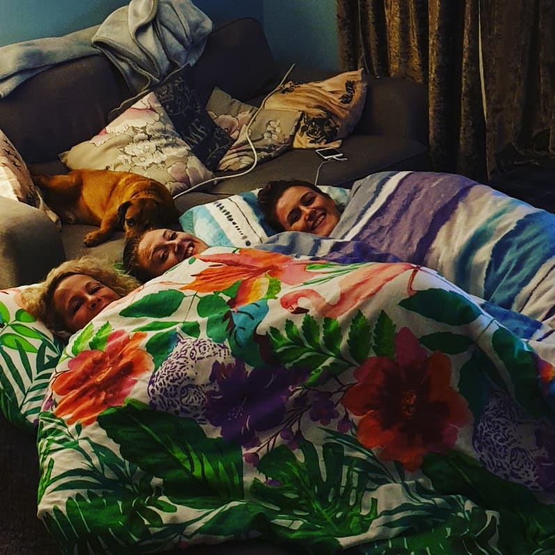 MissKDavey's tweet photo. The best few daya away with @carlyhennessey and @caztorr #Besties #DistanceIsNothing https://t.co/49nM0xoykO