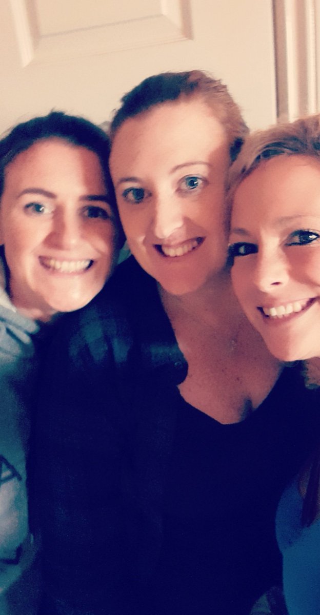 MissKDavey's tweet photo. The best few daya away with @carlyhennessey and @caztorr #Besties #DistanceIsNothing https://t.co/49nM0xoykO