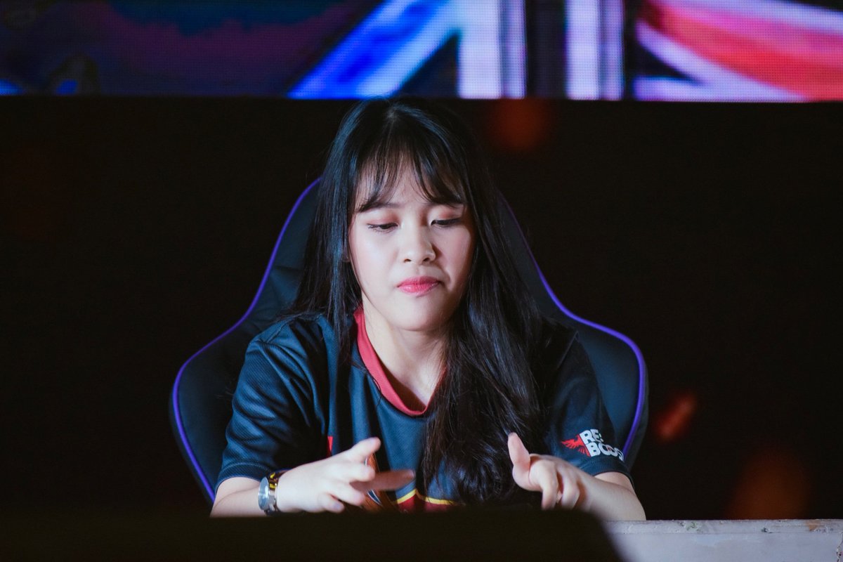 jenengku_aslam's tweet photo. 20190810 / @R_AninJKT48 / #KAIESPORT EXHIBITION at JEC

😐😶😪 https://t.co/3xYZdTV8x0