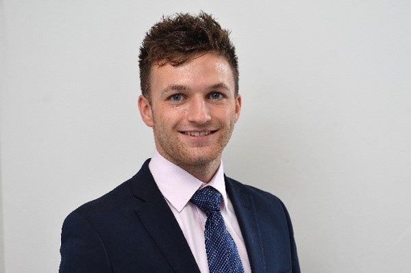 Aud_Med_Service's tweet photo. Mark attained a H.Dip in Hearing Aid Audiology at Queen Margaret University in Edinburgh. The importance of early intervention, when it comes to treating the first signs of hearing loss, is a key focus of Mark's. #Meettheteam #MeetMark #TeamAMS https://t.co/gvdfuaA1UT