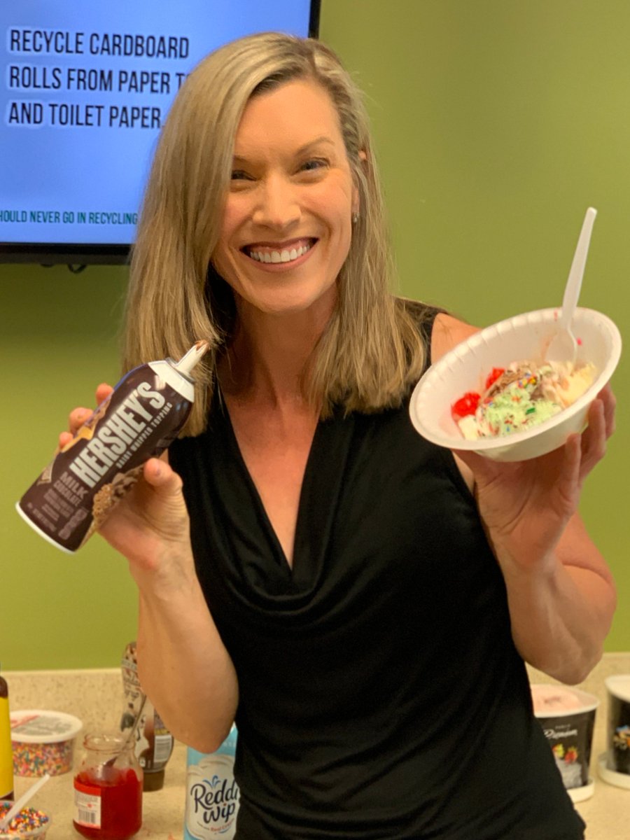 visix_inc's tweet photo. With temperatures in the mid-90s, the #Visix gang took a break from designing and developing great #digitalsignage to have an old-fashioned ice cream social to cool down. #beattheheat https://t.co/xlENpNGD19
