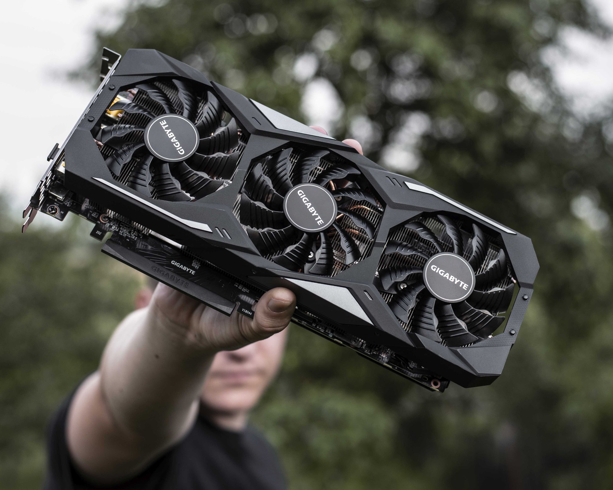 Rtx 4080 super aorus