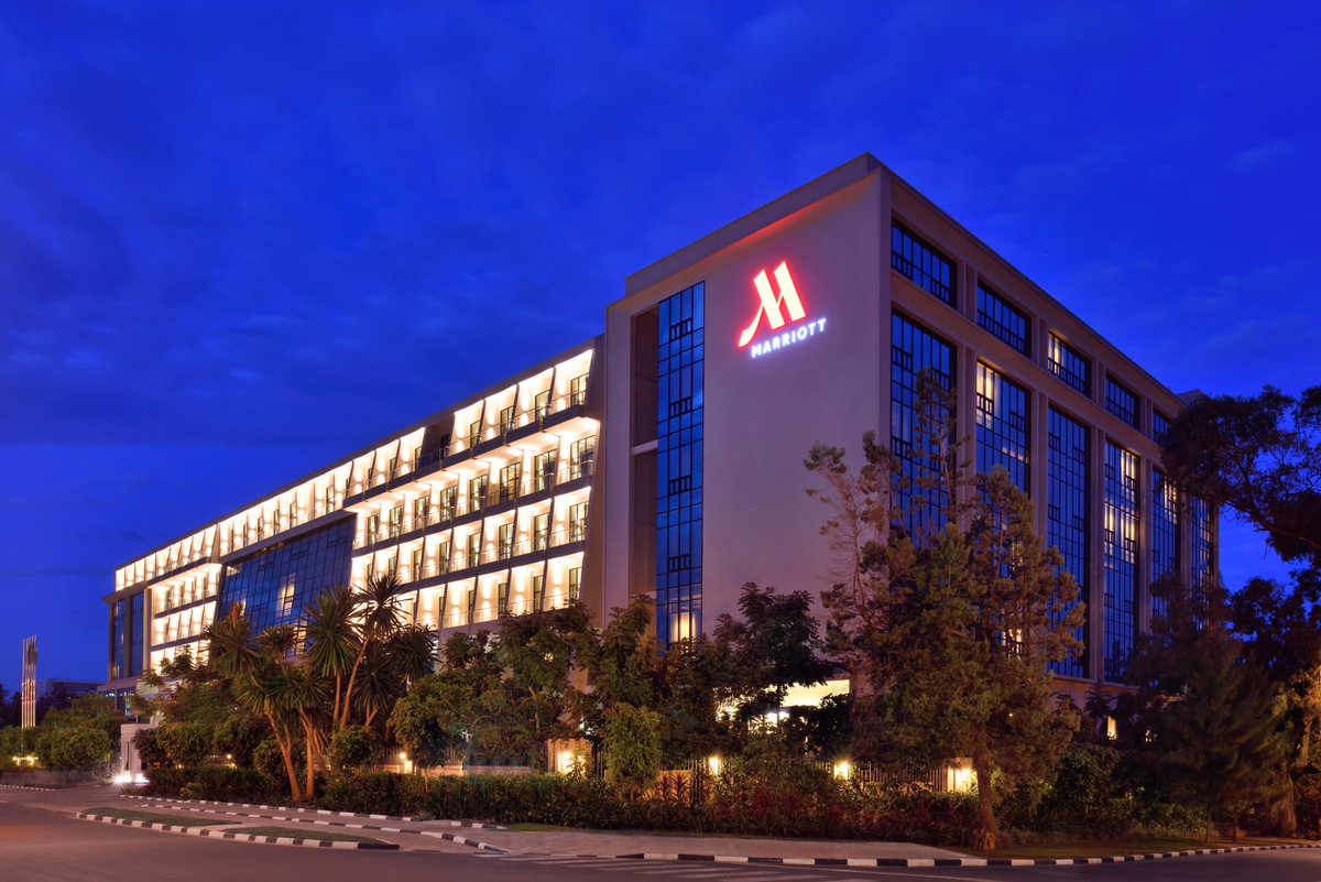 KigaliMarriott's tweet photo. With #Marriott being an International brand, how many #Hotels do you think are there across the globe?
It's a #FunFriday, so it is okay if you don't get it right...just reply with a number 😉

#KigaliMarriott #RwoT #Rwanda #Kigali #My250 #MarriottMEA https://t.co/v1IRQaJrV5