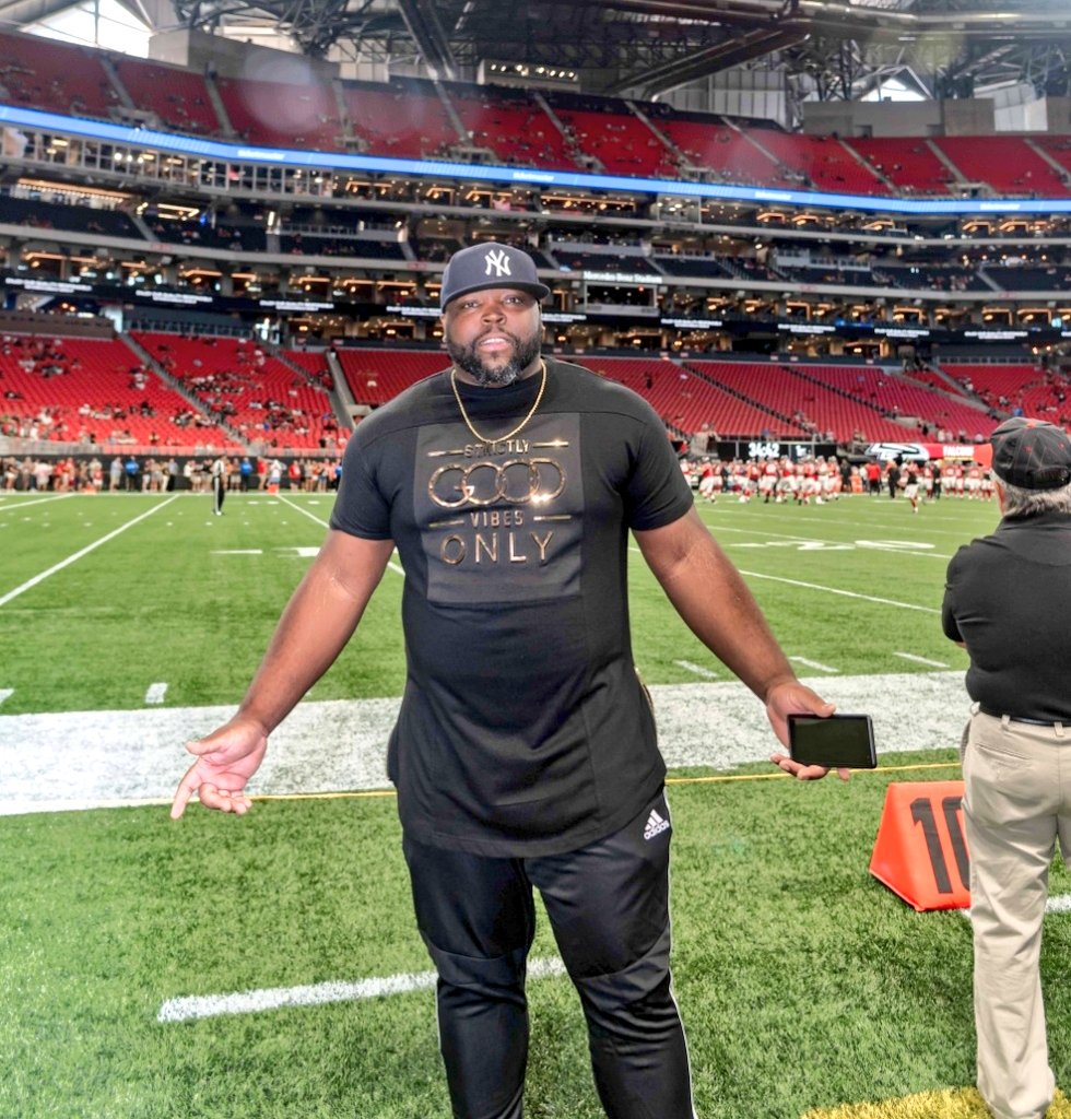 High_er_up's tweet photo. #AtlantaFalcons &amp; #NYJets 
@MBStadium @AtlantaFalcons 
#NFL #NFLPreseason #NFL100 https://t.co/N7tgm0zMrG