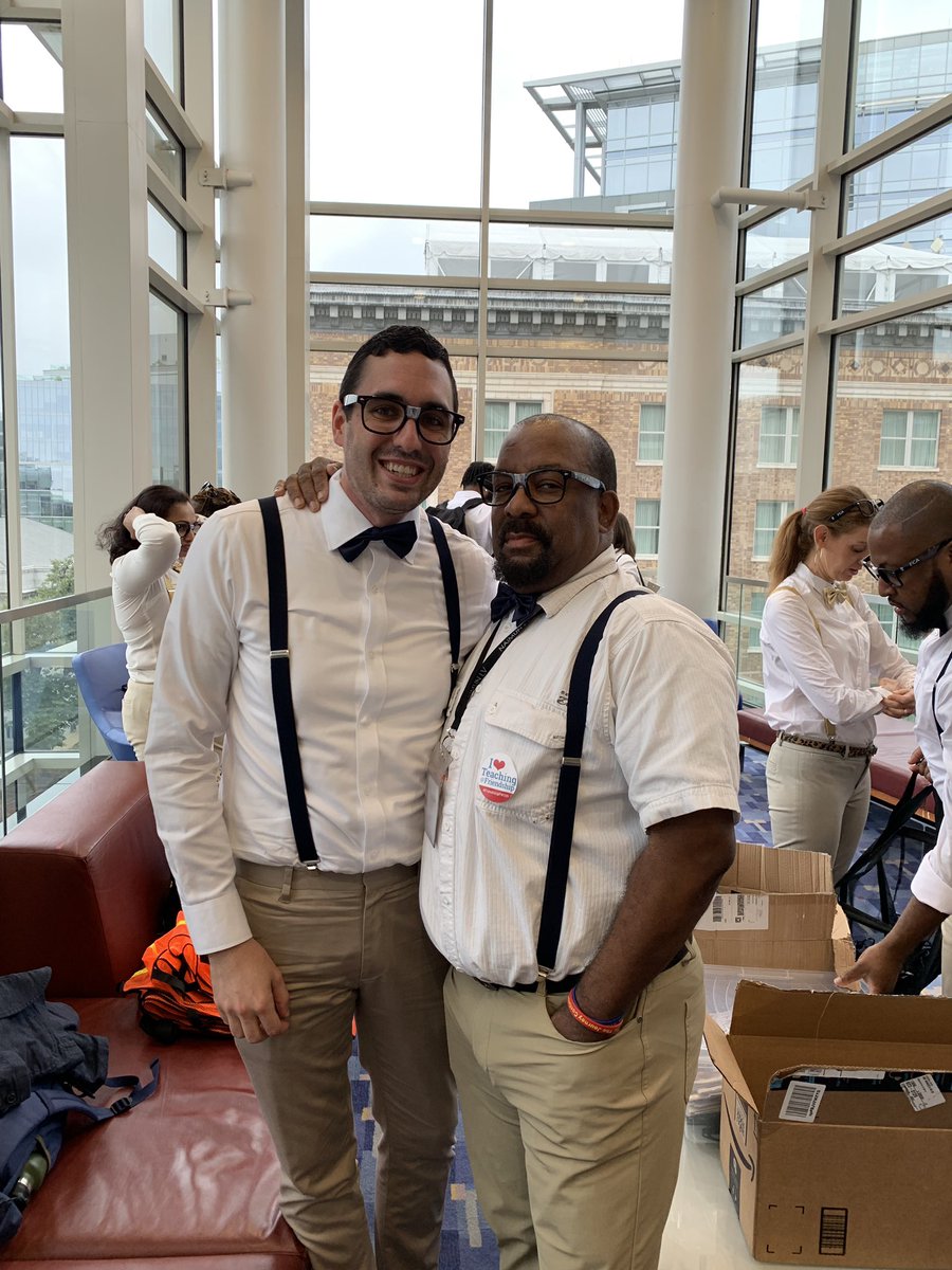 DwomackDarrell's tweet photo. We’re geeked up for this year! Schooled you better be ready!!!! #FriendshipFWD19 #FPCSCOL https://t.co/TL1D7l8HxE