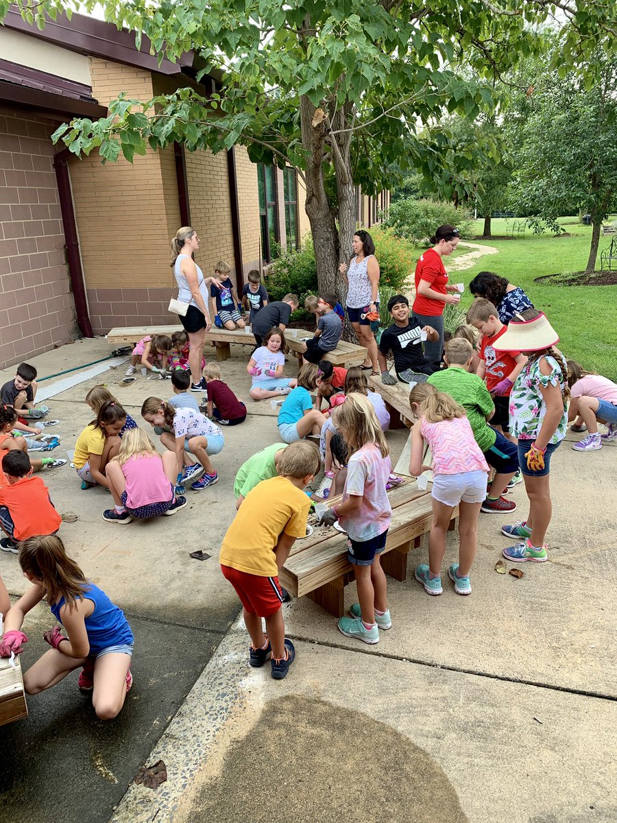msferreira6's tweet photo. It is garden time @OliveChapelElem we kicked off the fall season by testing the soil Ph! Our young gardeners did an awesome job! @RuthSteidinger @STEM_WCPSS @ApexPSF #backyardlearning #naturalcuriosity #STEMrocks #kidsarethefuture https://t.co/rLaMs74dgC