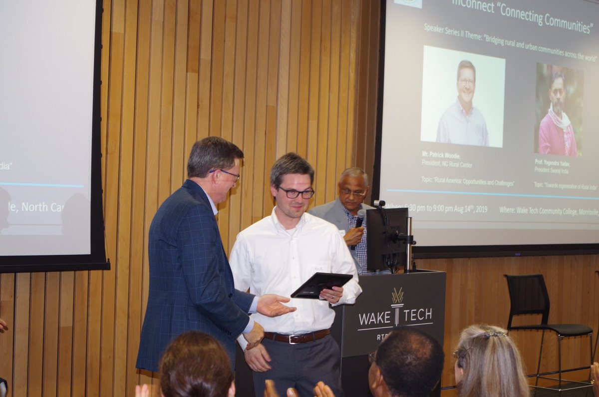 mConnect tweet media