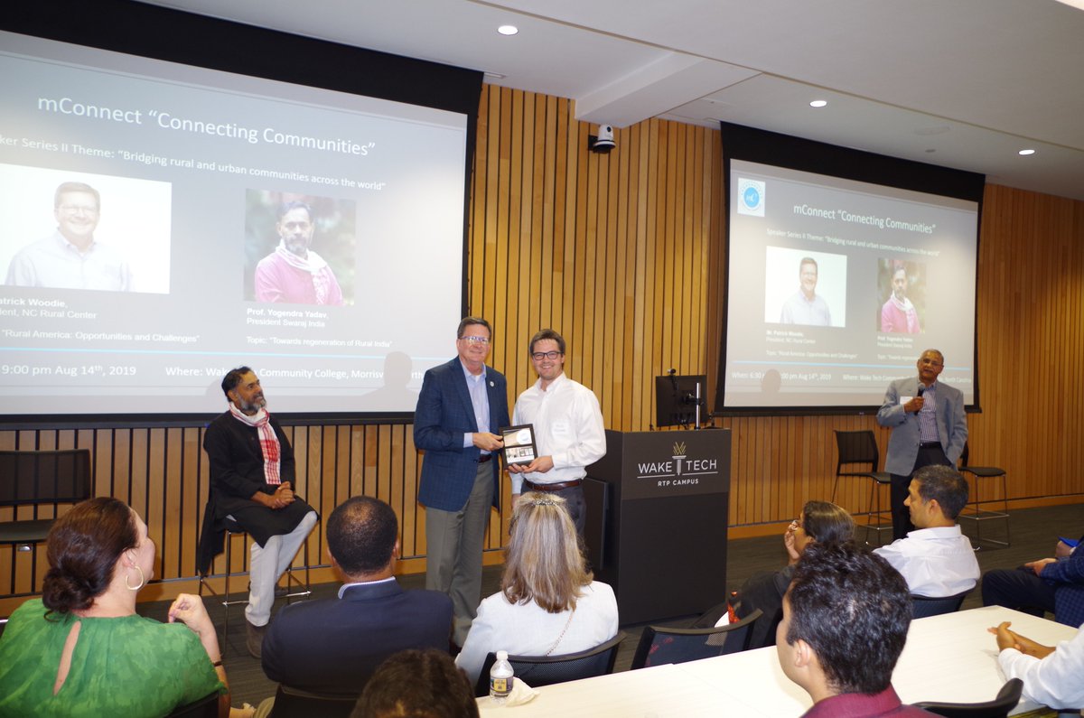 mConnect tweet media