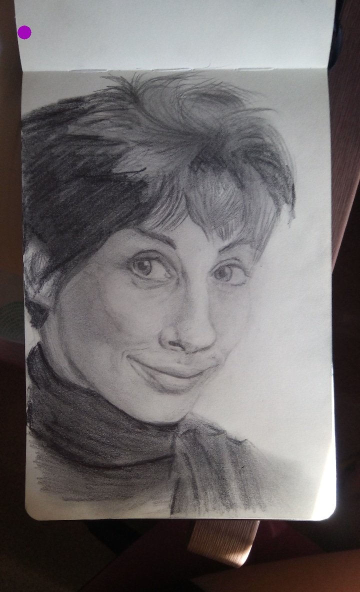 artkul__'s tweet photo. Lo subo tambiรฉn aquรญ por si no tenรฉis Instagram
#DoctorWho #primerdoctor #CienciaFiccion #scifi #scifiart #doctorwho1963 #WilliamHartnell #CaroleAnnFord #portrait #retrato #art #arte #sketch https://t.co/H3QV3pIxLd