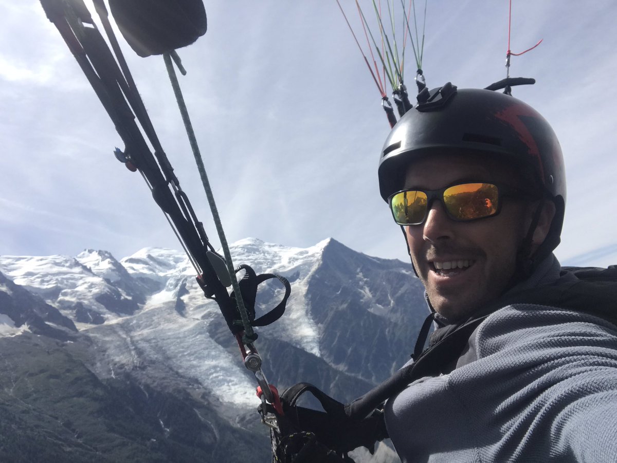 Enjoying listening to #tmscricket in flight while #paragliding underneath Mt Blanc. Coming back to London tonight for Day 4 at #Lords What’s the forecast looking like #bbccricket @Aggerscricket <a href="/MichaelVaughan/">Michael Vaughan</a> ?!