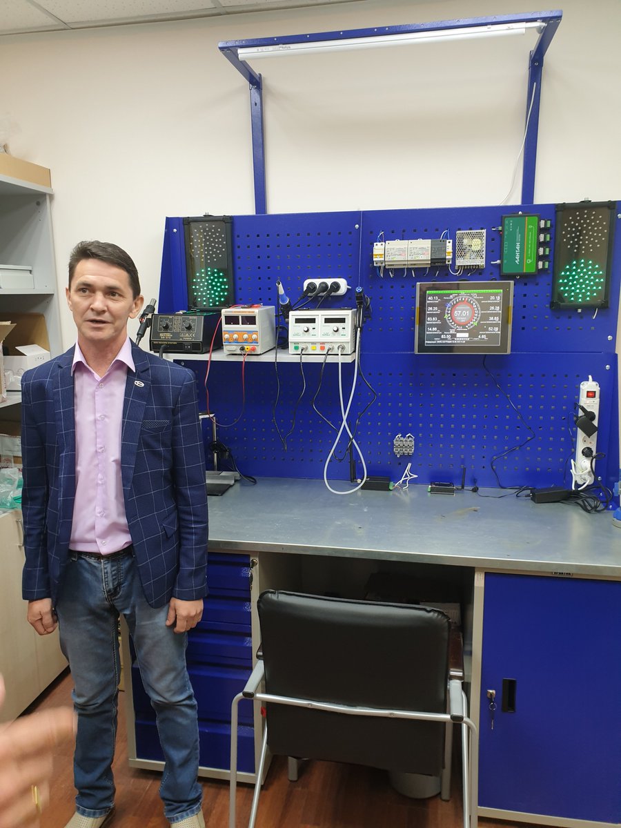 ООО "СТАК"-мониторинговый центр, для организации централизованных систем контроля строительства и разработки программного обеспечения, с применением современных IT технологий. Один из реализуемых проектов - системный контроль за ходом стр-ства федер. объездной дороги г.Хабаровск.