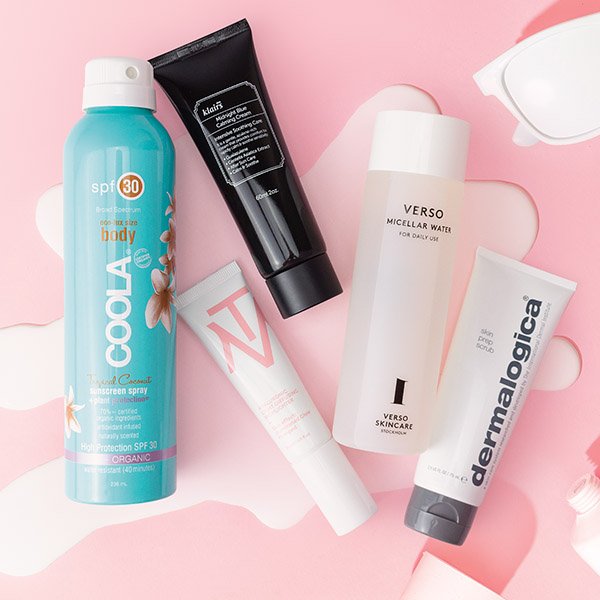 SkinHealthMag's tweet image. From a luminous liquid highlighter to a refreshing micellar water, these are our Editors' favourite products for summer. Beach bags at the ready! ow.ly/B9nN50vxqAU