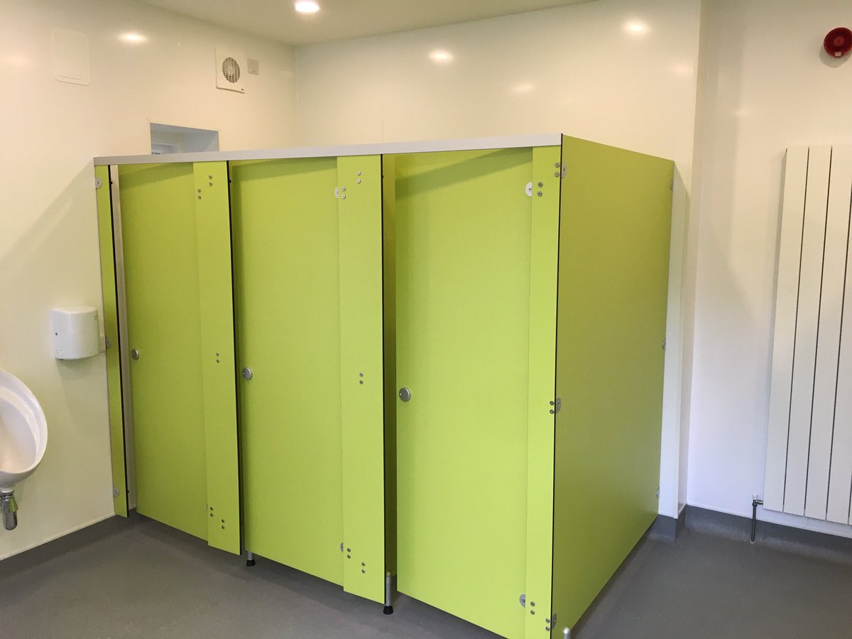 ProjaxInteriors's tweet image. Recent project completed. We supplied SGL toilet and shower cubicles. Bright and fresh new look created. #cubicles #fresh #bright #SGL