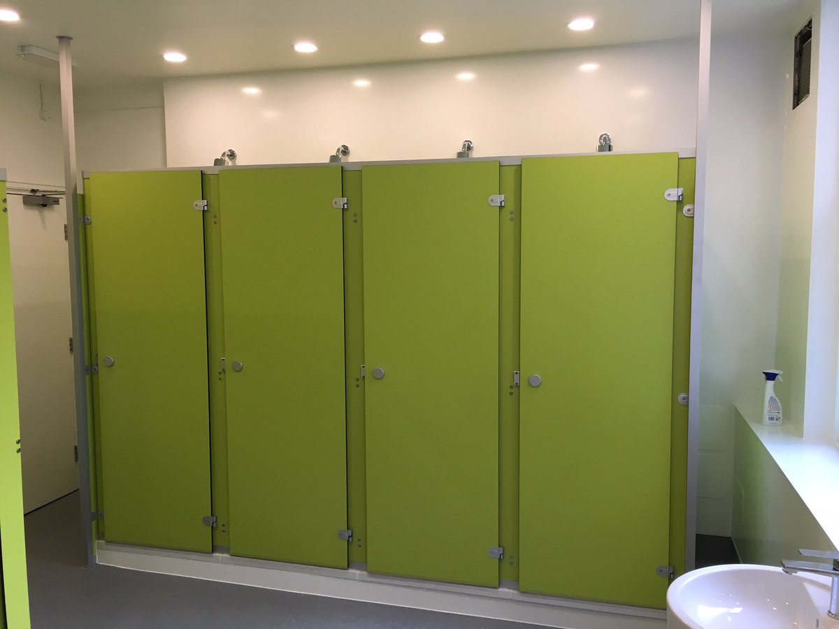 ProjaxInteriors's tweet image. Recent project completed. We supplied SGL toilet and shower cubicles. Bright and fresh new look created. #cubicles #fresh #bright #SGL
