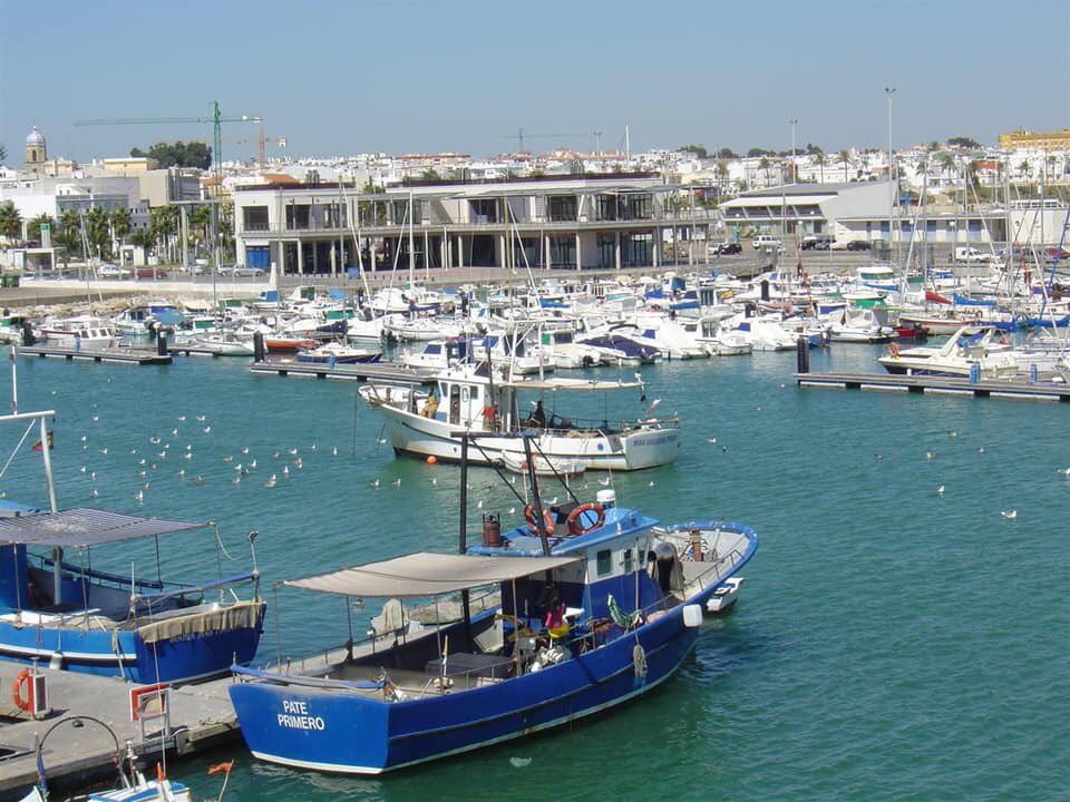 TurismoRota's tweet photo. Hoy nos vamos de paseo con @meencantarota para descubrir #rinconesconencanto #enamoradosderota #descubrerota #disfrutarota #paraiso #felizviernes #relax #versno #vacaciones ! Beautiful #walk downtown in #rota #discoverrota #enjoyrota #happyfriday #paradise https://t.co/va4naUNYfx