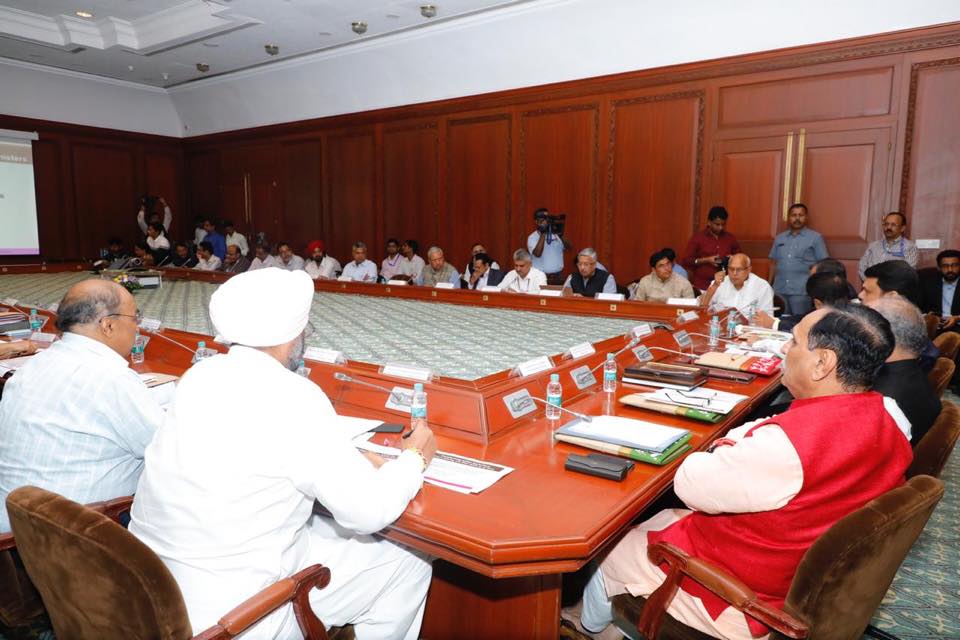 CMOGuj's tweet photo. Gujarat CM Shri @vijayrupanibjp attended second meeting of High Powered Committee of Chief Ministers for Transformation of Indian Agriculture constituted by @NITIAayog at Mumbai https://t.co/je3hci6Wyt