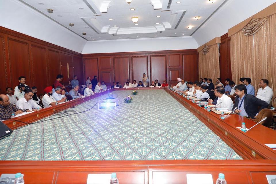 CMOGuj's tweet photo. Gujarat CM Shri @vijayrupanibjp attended second meeting of High Powered Committee of Chief Ministers for Transformation of Indian Agriculture constituted by @NITIAayog at Mumbai https://t.co/je3hci6Wyt