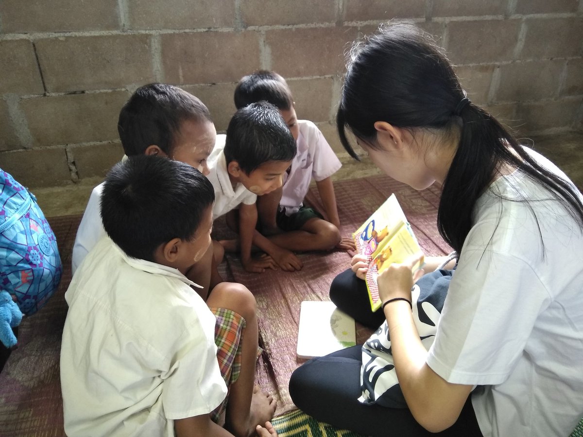 SR5phase's tweet photo. The SR5 Book of Life project - all the donations have allowed us to establish a mobile library service around the Burmese migrant learning centres with the help of @BorderBurma. Sharing our collective love of reading and books @HarrowBangkok @HarrowBkkLIA https://t.co/lhyvP9h4q4