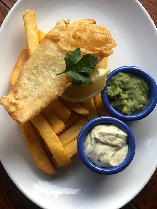 Is there anything better than fish and Chips on a Friday? Get yours here for only £6! 😋

🕓 Monday - Friday / 12 - 4pm