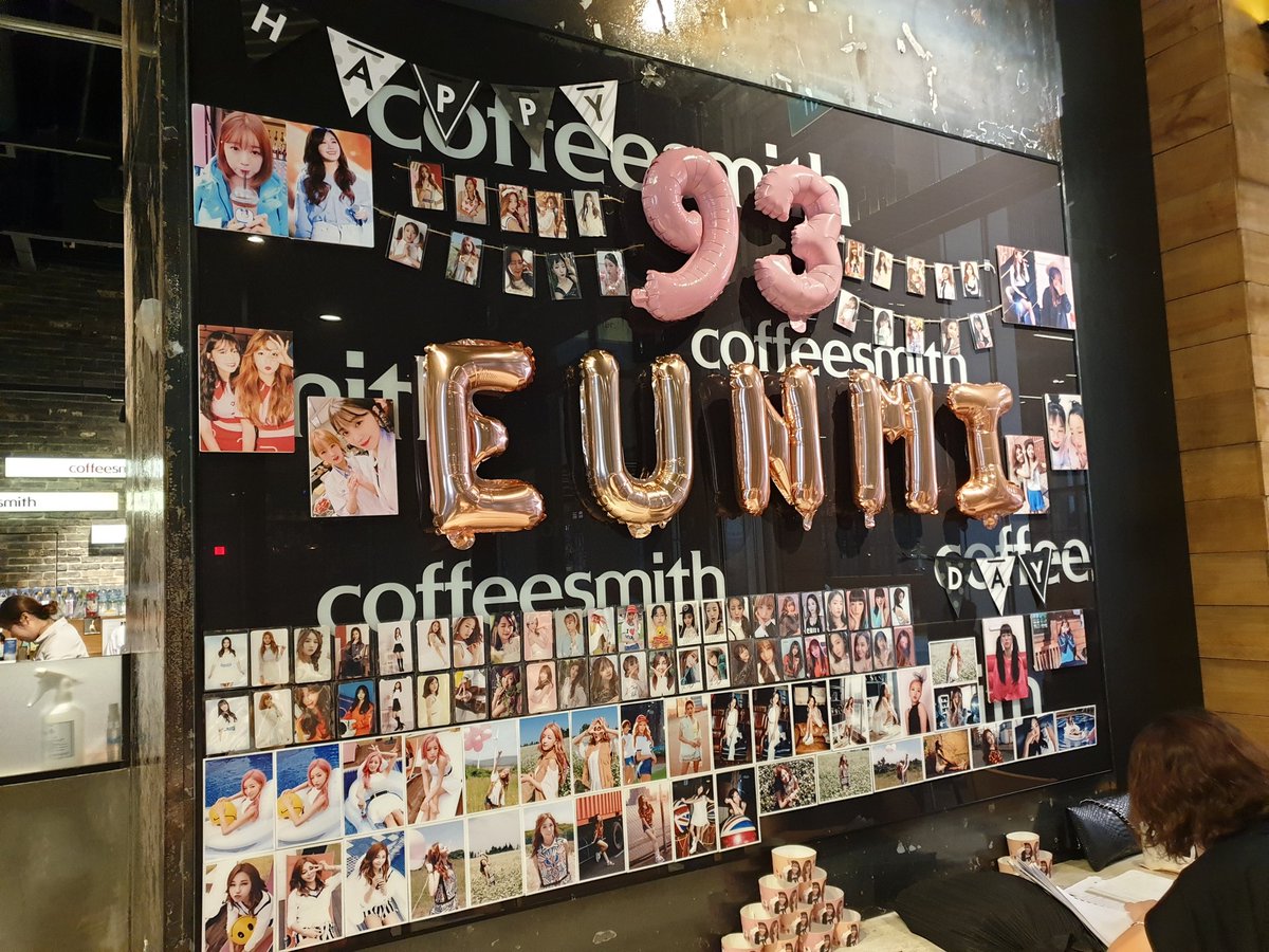 iamcataching's tweet photo. The decorations were really beautiful! Thank you for organising this event!!
#FallFor93Day
@93LineCafe https://t.co/eaH8MWtwKi