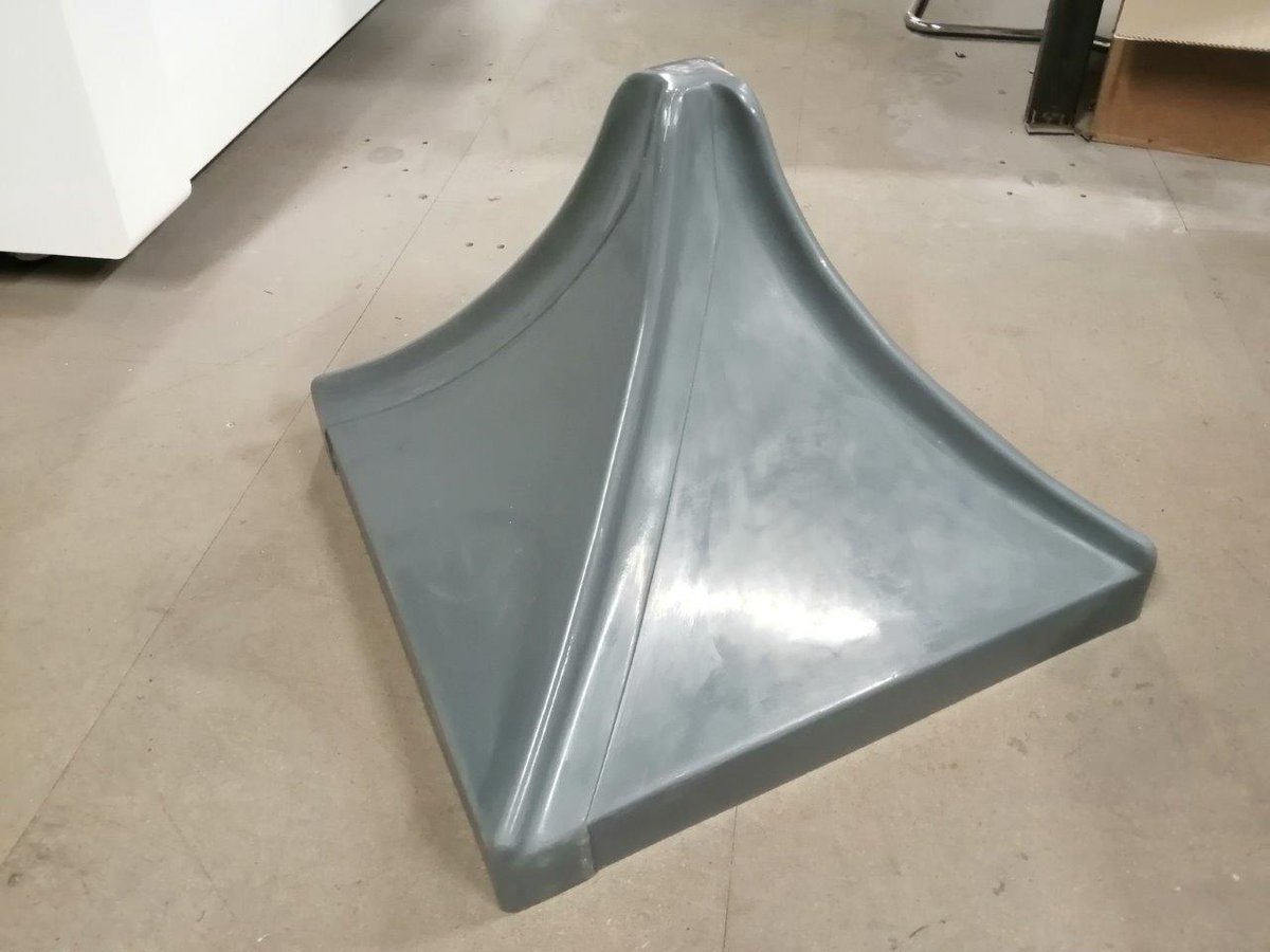 HawkinsClocks's tweet image. A batch of five of our Lead effect GRP roofs and finials produced for a stable company, to adorn their own timber turrets.

hawkinsclocks.co.uk/roofstgallery.…

#grproof #leadeffect #stables #clocktower #grpfinial