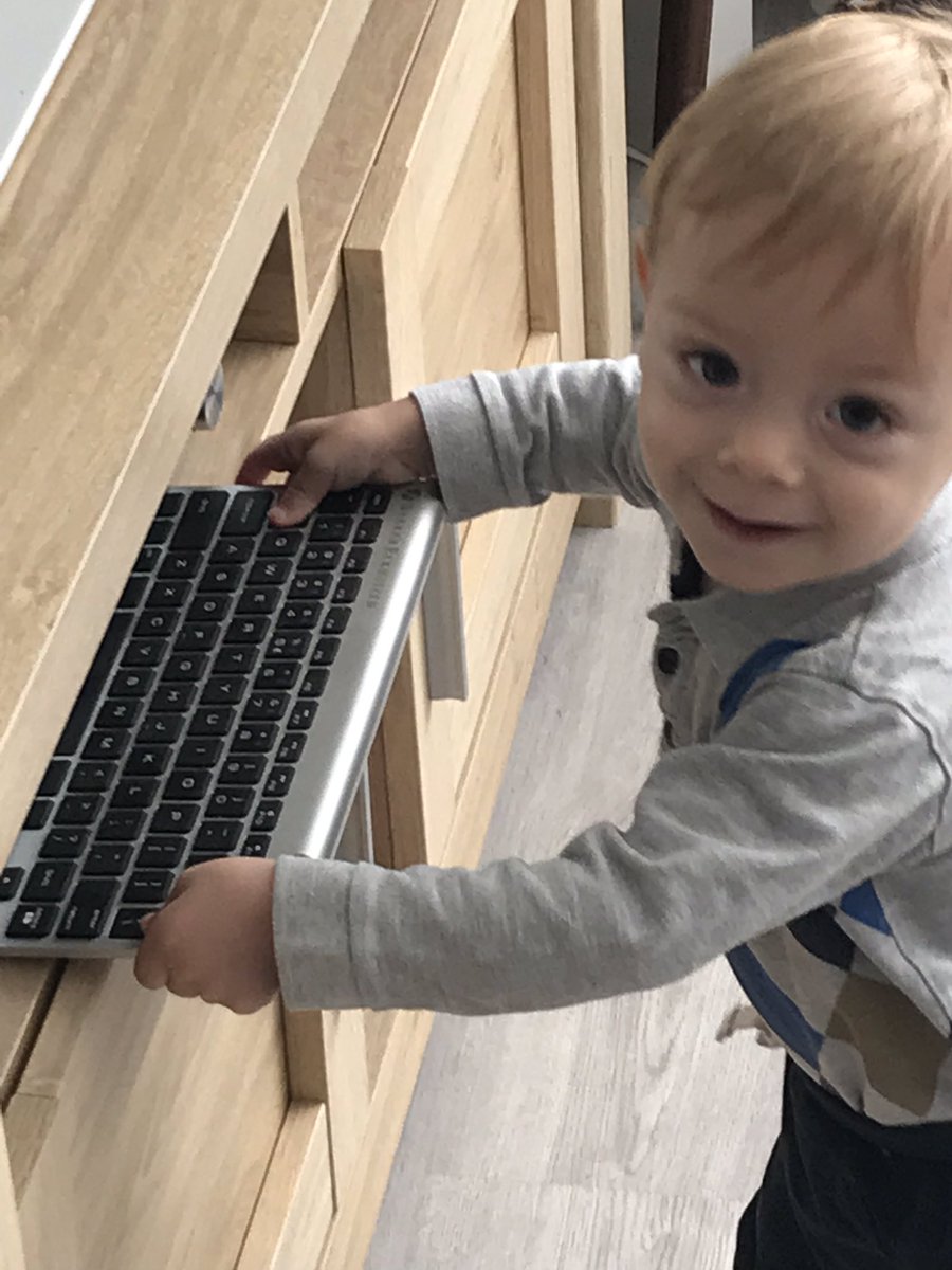 F1Constant's tweet image. Eerste wat hij pakte #pc #keyboard