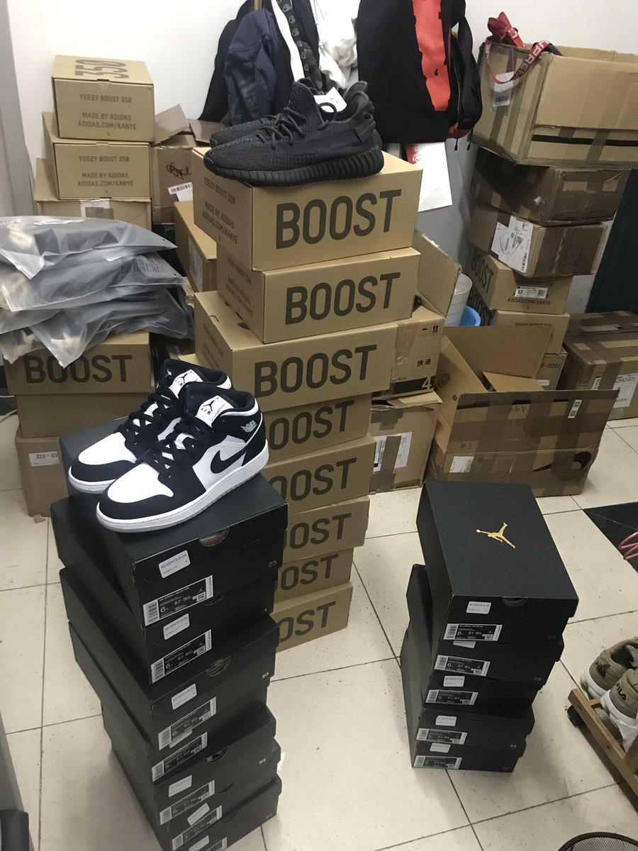 Cyber upupup🔥🔥
Bot:<a href="/Cybersole/">Cybersole</a> 
Cook group:<a href="/3519COP/">3519</a> <a href="/WxnxwG/">wXnXw_Group</a> <a href="/Pocktmon/">Gone...</a> <a href="/TheOilCop/">The OilCop</a> 
Proxy:@hypeproxiesio @CookieProxies <a href="/ChiCooked/">Chi Proxies</a> <a href="/SecureProxies/">Secure Proxies</a> <a href="/TheOilProxy/">The OilProxy</a>