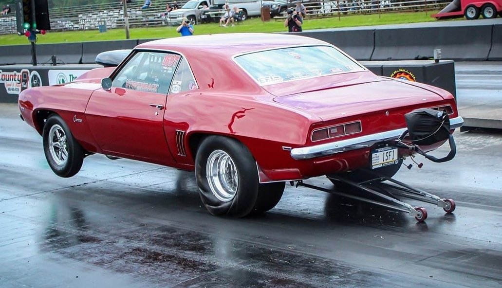 Wheeleze1's tweet photo. Wishing all of our Wheeleze customers a weekend of great racing🔥👊🔥👊 #tgif 
photo cred @northeast.outlaw ➡️what a beaut!! #wheeleze #wheeliebarwheels #goorange #madeinUSA #needforspeed #motorhead #dragracing #racecars #gearhead  #weloveourcustomers https://t.co/00ZyrstJpj