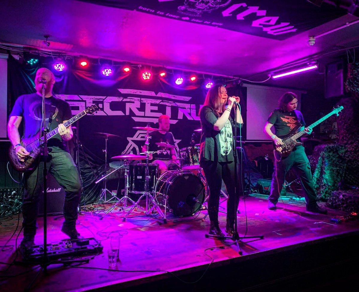 enversaband's tweet photo. Thanks to everyone who came to @TrilliansRock last night we had a great time with @Secret_Rule who were awesome!

While we await our tunes hitting Spotify you can download us for free from https://t.co/zNDPB9vfLV

#enversa #trillians #femalefrontedmetal #rock #metal #bandcamp https://t.co/onxtMNfmII