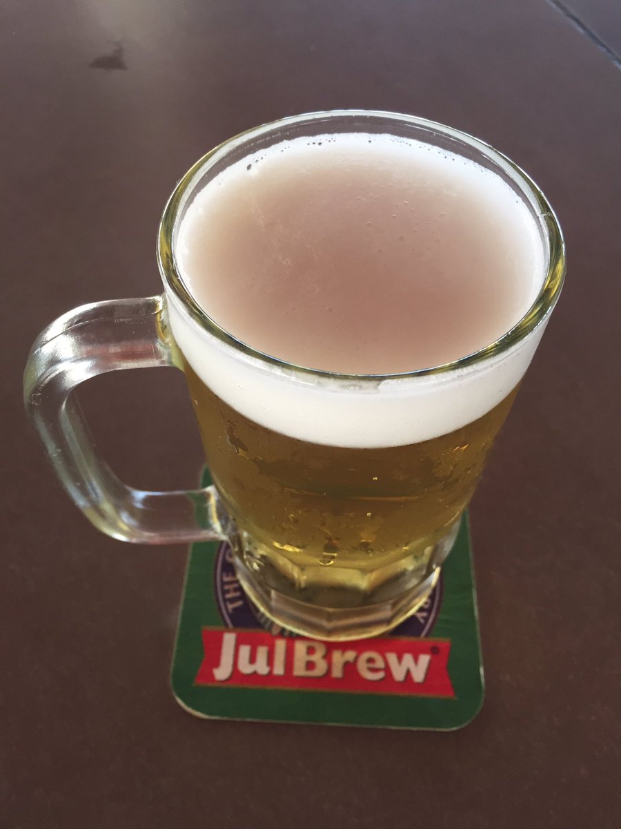 Dersimwelat62's tweet photo. Dembaş
Hava en az 33’Derece,
bir Bira 🍺 gider.
#julbrew #gambia 🇬🇲 https://t.co/A22xGUfzpu