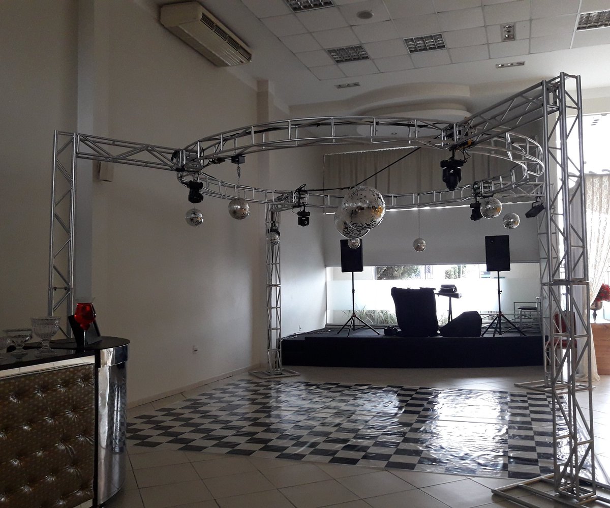 Vynna Eventos 
Tornando o Especial, Inesquecível.
#wedding
#enlace
#corporativo
#evento
#festa
#aniversario 
#casamento
#noiva
#noivas
#noivos
#jantar
#jantares
#recepção 
#aniversário 
#party
#confraternização 
#desfile
#bodas
#debutantes
#inauguração 
#inaugurações 
#15anos