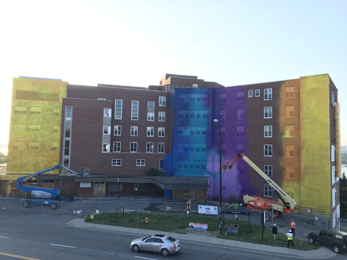 smithfarm7's tweet photo. #sudbury @WhatUpInSudbury @ogRISK 80,000 sqft, wow. Good luck!! #murals @GreaterSudbury #Canada https://t.co/kUQfit3At5