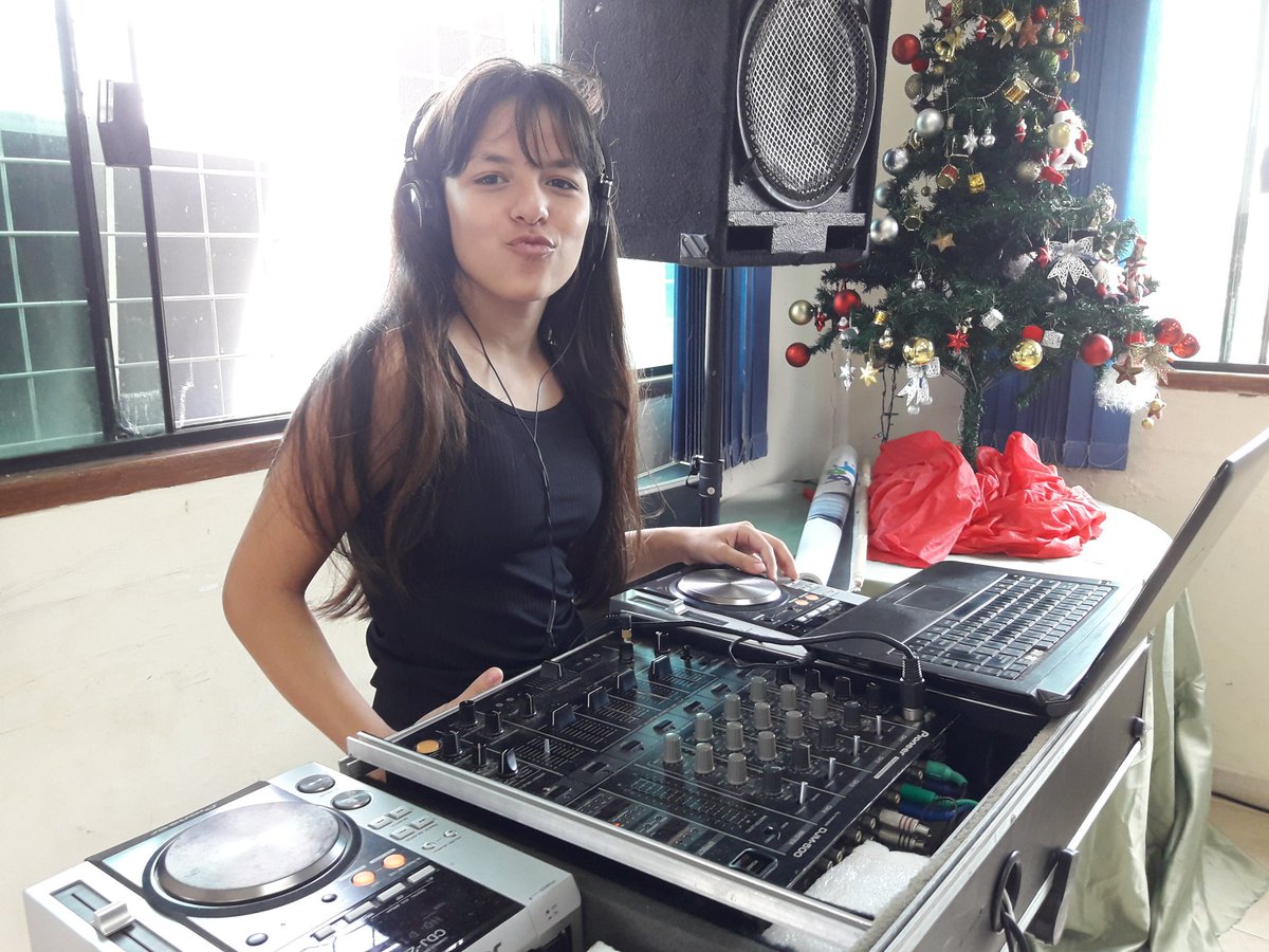 Vynna Eventos 
Tornando o Especial, Inesquecível.
#wedding
#enlace
#corporativo
#evento
#festa
#aniversario 
#casamento
#noiva
#noivas
#noivos
#jantar
#jantares
#recepção 
#aniversário 
#party
#confraternização 
#desfile
#bodas
#debutantes
#inauguração 
#inaugurações 
#15anos