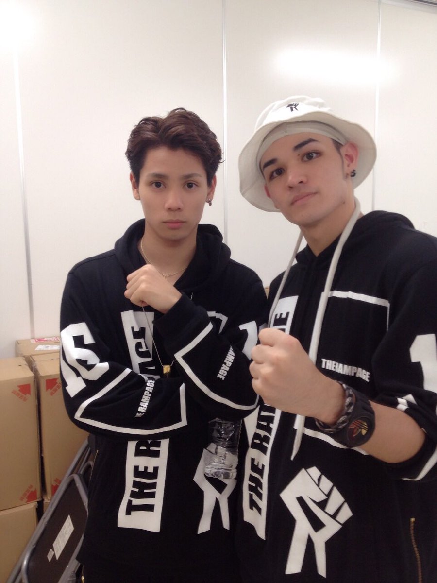 therampagefext's tweet photo. ハイサイ♪♪
本日私ごとですが、
24歳の誕生日を迎えました🙌🏼🙌🏼
メッセージ下さった皆様ありがとうございます✨🙏🏼✨
24歳も自分らしく頑張ります🔥🔥
ちなみに、
健太とは仲良いので
安心してくださいね🌺
#健太
#けんちゃそ
#ヨナマイン 
#与那嶺瑠唯 https://t.co/oPLnSuBlo5