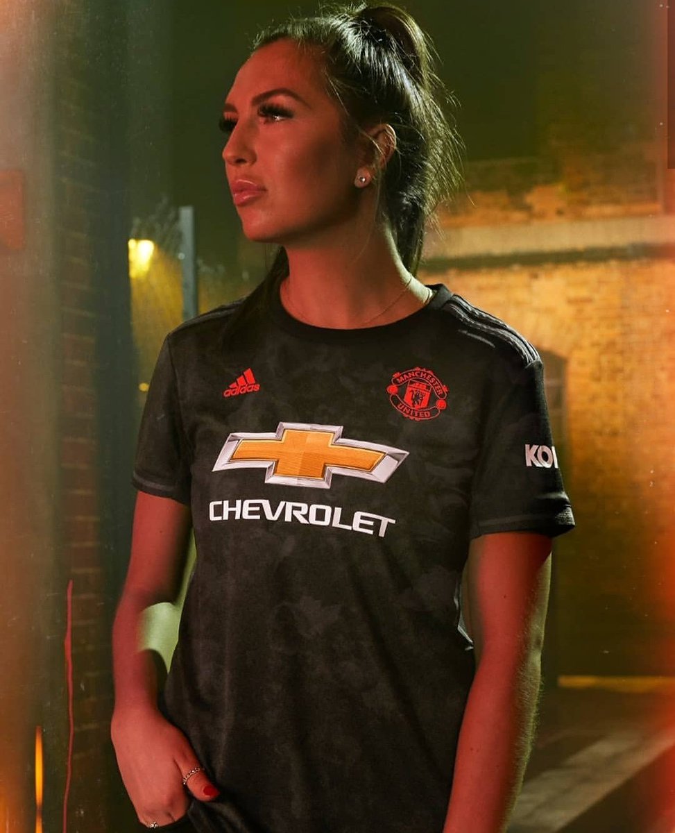 433esports's tweet photo. @ManUtd_Es reveal their new 3rd Kit!😳❤ https://t.co/oRdKOD0KYA
