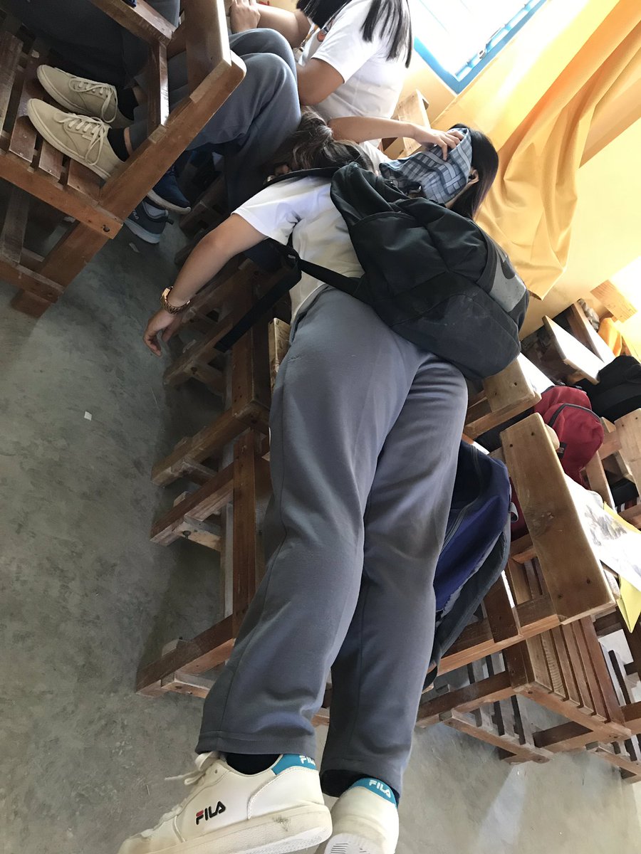 11stemH's tweet image. pagod na pagod siz? @ellainebiliwang