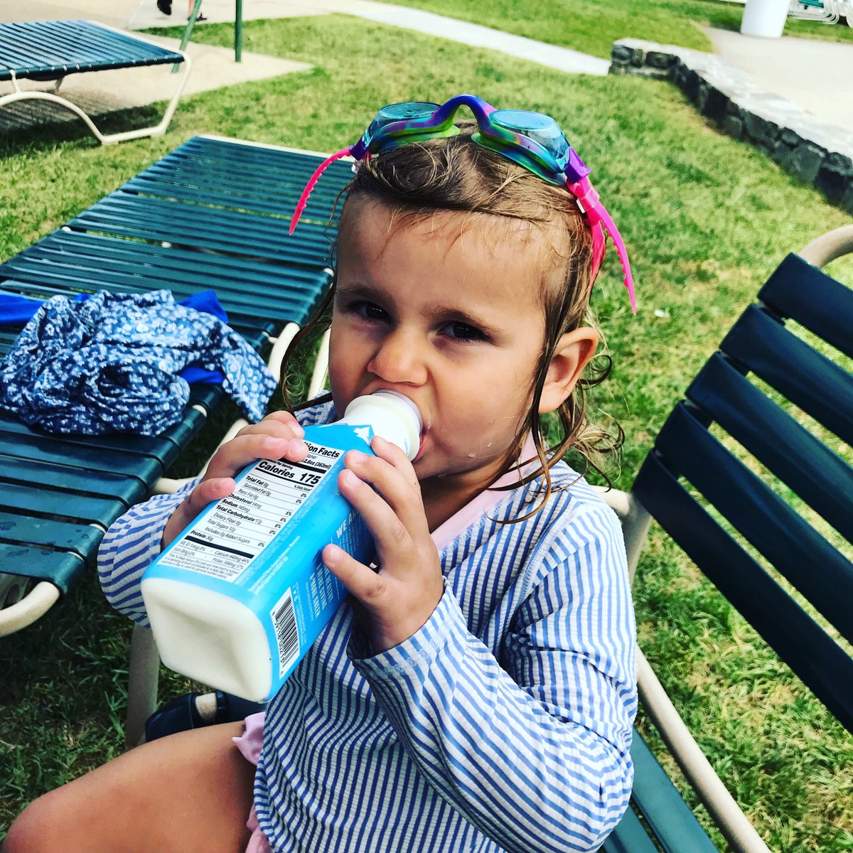 Heading for the beach or pool this weekend? Toss a few bottles in your cooler to keep your kids from getting hangry!

#protein #skyr #delicious #yum #poolside #beach #hangry #Vanillla