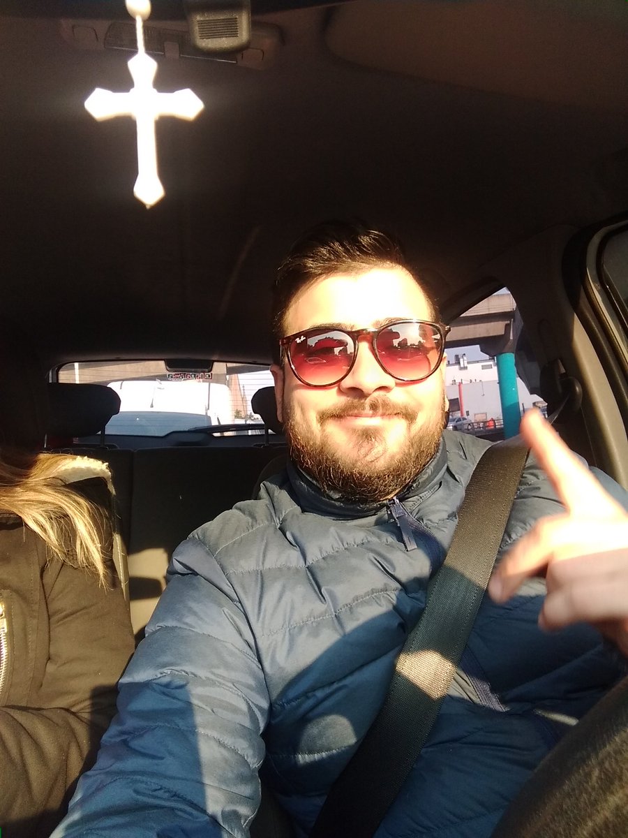 Naweelon's tweet photo. @sexypipolradio manda tu #GenteSelfie #ModoElu #ModoDiablo ✝️ @leogabes @clementedeviaje @TomaDurrieu @Jesicall https://t.co/DIhflLqnBe